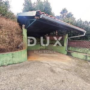 ČAVLE (okolica) - Samostojeća kuća sa 3250 m2 građevinskog zemljišta!