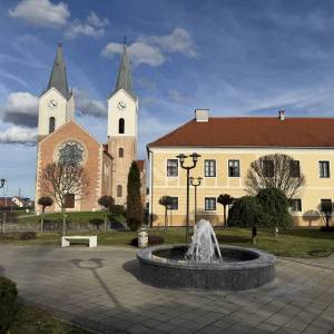 Čazma, CENTAR, 5-sobni stan , 165m2, Investicija idealno za najam radnicima, Moguća zamjena za drugu nekretninu