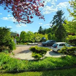 Čazma, Vrtlinska, kuća 196 m2 + apartman 17 m2, zemljište 4600 m2