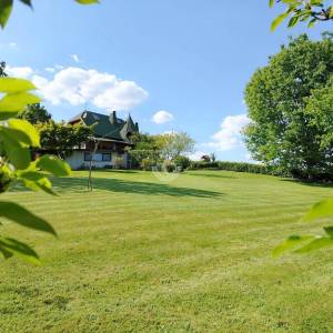 Čazma, Vrtlinska, kuća 196 m2 + apartman 17 m2, zemljište 4600 m2