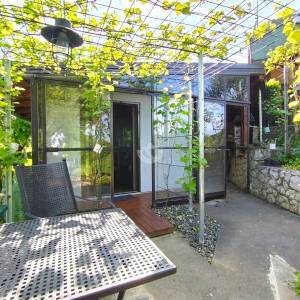 Čazma, Vrtlinska, kuća 196 m2 + apartman 17 m2, zemljište 4600 m2