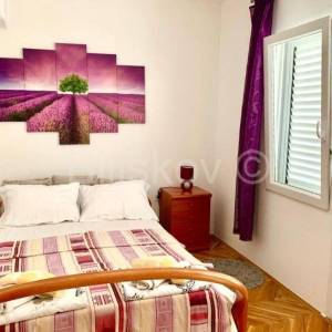 Čiovo, apartmanska kuća 1. red do mora