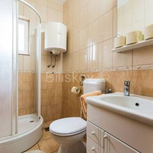 Čiovo, Okrug Donji, objekt sa 7 apartmana