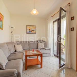 Čiovo, Okrug G.,obiteljska kuća s 4 apartmana, prodaja