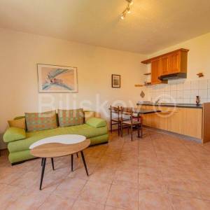 Čiovo, Okrug G.,obiteljska kuća s 4 apartmana, prodaja