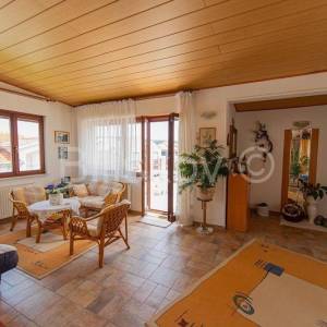 Čiovo, Okrug G.,obiteljska kuća s 4 apartmana, prodaja