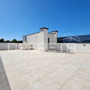 Čiovo/Trogir – moderan i useljiv Penthouse, pouzdano ulaganje u Dalmaciji!