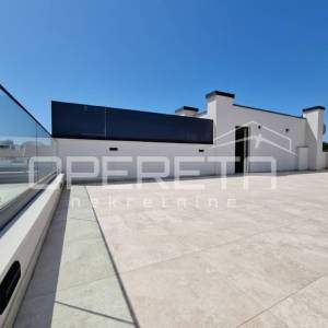 Čiovo/Trogir – useljiv Penthouse, pouzdano ulaganje u Dalmaciji!