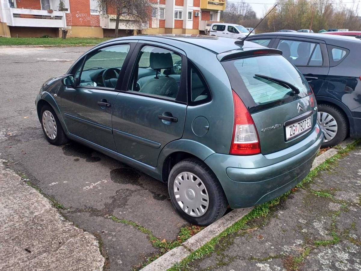 CITROEN C3 1.4i SX + 4 zimske gume, 99000 km, prvi vlasnik,