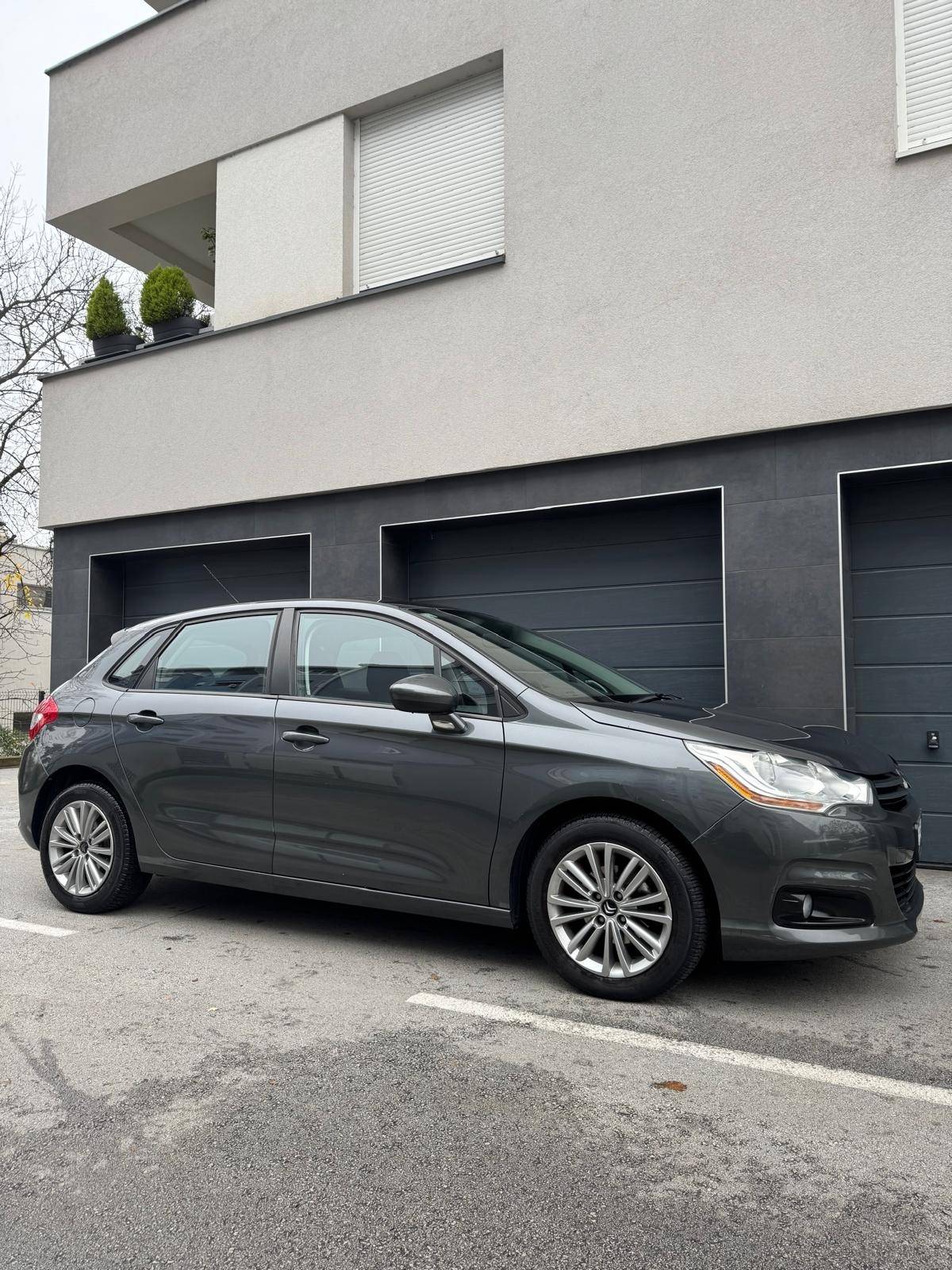 CITROEN C4 /116tkm/prvi vlasnik/HR auto/servisna knjiga/klima/