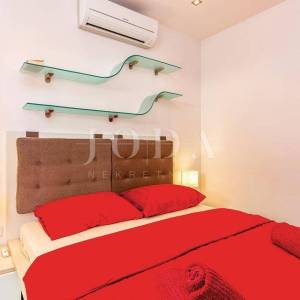 Crikvenica, apartman 20 metara od mora sa unutarnjim bazenom