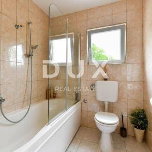 CRIKVENICA, GRIŽANE - Prekrasna samostojeća kuća s bazenom i pogledom na more!