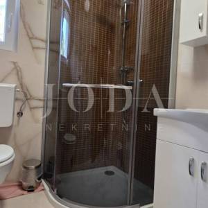 Crikvenica – moderan stan na traženoj lokaciji, idealan za život ili investiciju