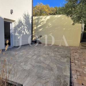 Crikvenica – moderan stan na traženoj lokaciji, idealan za život ili investiciju