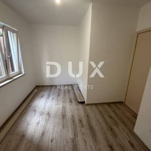 CRIKVENICA - Novouređeni 2S+DB stan s vlastitom okućnicom i pogledom na more