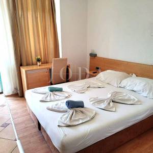 CRIKVENICA - Pansion s restoranom, 30 metara od mora