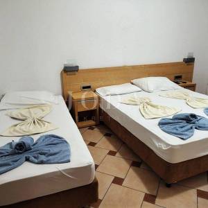 CRIKVENICA - Pansion s restoranom, 30 metara od mora