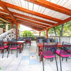 CRIKVENICA - Pansion s restoranom, 30 metara od mora