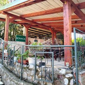 CRIKVENICA - Pansion s restoranom, 30 metara od mora