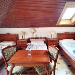 CRIKVENICA - Pansion s restoranom, 30 metara od mora