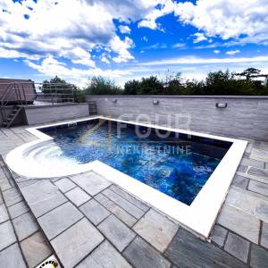 Crikvenica, samostojeća kuća s bazenom i pogledom na more