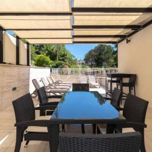 Crikvenica, stan 20 metara od mora sa bazenom