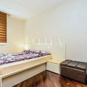 Crikvenica, stan 20 metara od mora sa bazenom