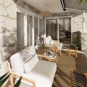 CRIKVENICA - trosoban stan s garažom, 130 m od mora