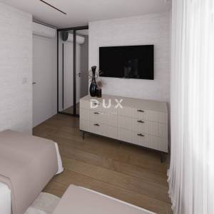 CRIKVENICA - trosoban stan s garažom, 130 m od mora