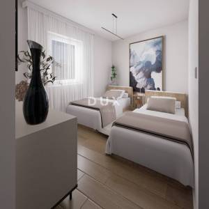 CRIKVENICA - trosoban stan s garažom, 130 m od mora