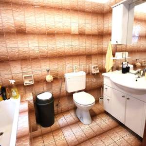 Crikveničko zaleđe, Grižane, samostojeća kuća s garažom i okućnicom