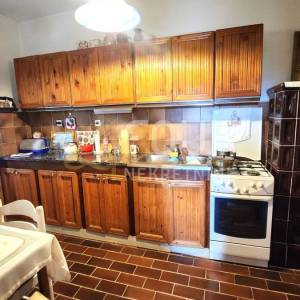 Crikveničko zaleđe, Grižane, samostojeća kuća s garažom i okućnicom