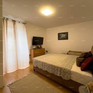 Danteov trg . Prodajemo stan u centru Pule sa parkirnim mjestom!