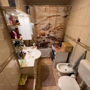 Danteov trg . Prodajemo stan u centru Pule sa parkirnim mjestom!