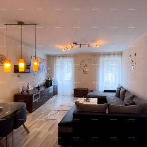 Danteov trg . Prodajemo stan u centru Pule sa parkirnim mjestom!