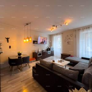 Danteov trg . Prodajemo stan u centru Pule sa parkirnim mjestom!