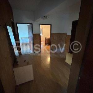 Dicmo, samostojeća obiteljska kuća