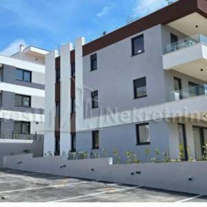 DIKLO- LUKSUZNI PENTHOUSE 159m2- TOP LOKACIJA!