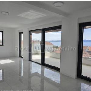 DIKLO- LUKSUZNI PENTHOUSE 159m2- TOP LOKACIJA!