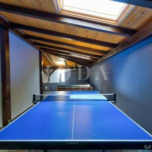 Dramalj – stan s ograđenom natkrivenom terasom