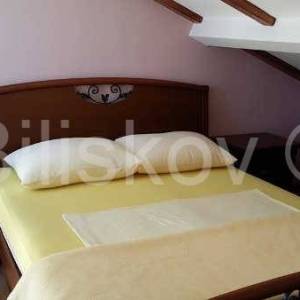 Drvenik Mali, samostojeća