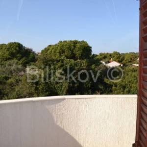 Drvenik Mali, samostojeća