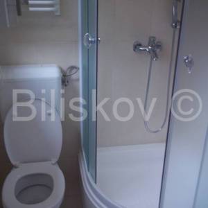 Drvenik Veliki, dvije kuće 80m od mora, prodaja