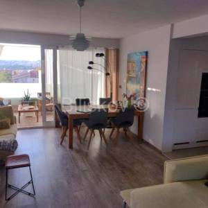 Dugoročan najam Strožanac Podstrana novogradnja