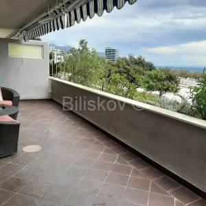 Dugoročan najam, Žnjan Split, parking