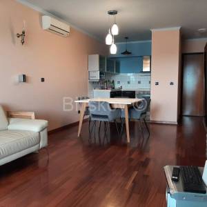 Dugoročan najam, Žnjan Split, parking