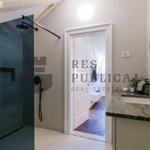 DVA APARTMANA U CENTRU GRADA