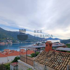 DVOJNA KUĆA U ZATONU - CIJENA NA UPIT