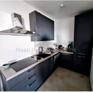 EKSKLUZIVA! 48m2, PREZIDA ,150m od mora, TOP LOKACIJA! ODMAH USELJIVO!