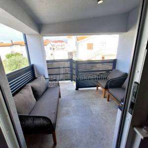 EKSKLUZIVA! 48m2, PREZIDA ,150m od mora, TOP LOKACIJA! ODMAH USELJIVO!